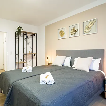 Immostay- Neustadt Apartments, Tv & Wifi Апартаменты