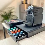 Immostay- Neustadt Apartments, Tv & Wifi Апартаменти