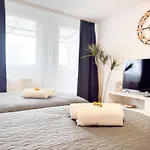 Immostay- Neustadt Apartments, Tv & Wifi