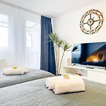 Immostay- Neustadt Apartments, Tv & Wifi Апартаменти *