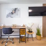 Immostay- Neustadt Apartments, Tv & Wifi Apartament Brema