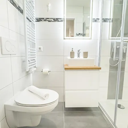 Immostay- Neustadt Apartments, Tv & Wifi Lejlighed
