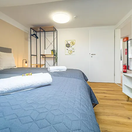 Immostay- Neustadt Apartments, Tv & Wifi Апартаменти Бремен