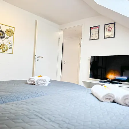 Immostay- Neustadt Apartments, Tv & Wifi * Бремен