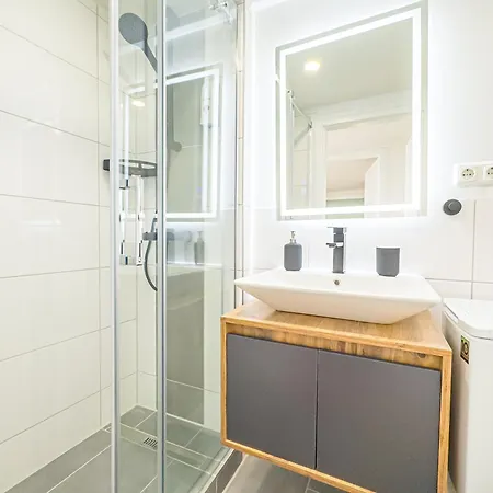 Immostay- Neustadt Apartments, Tv & Wifi Lejlighed