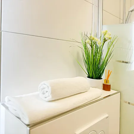 Immostay- Neustadt Apartments, Tv & Wifi Lejlighed