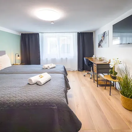 Immostay- Neustadt Apartments, Tv & Wifi Lejlighed